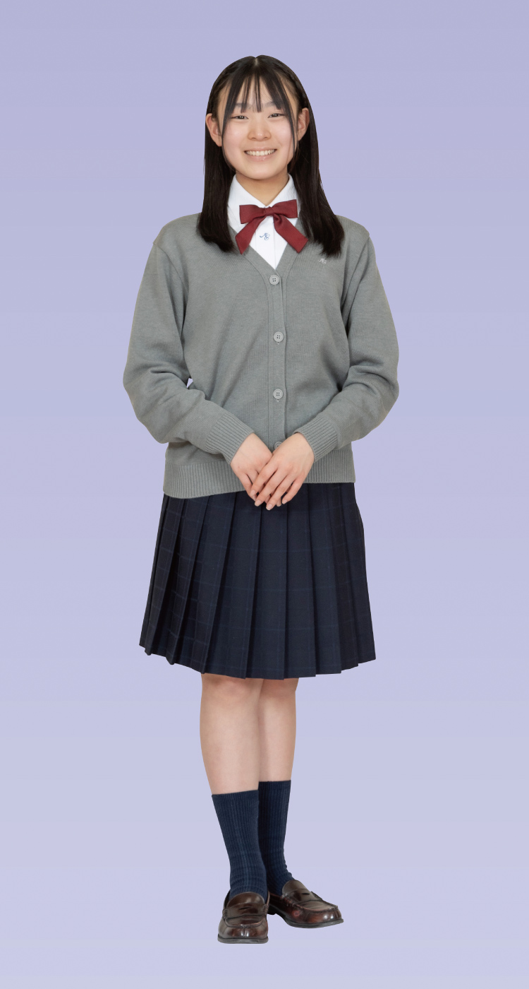 中学校 制服 サマーカーディガンの写真